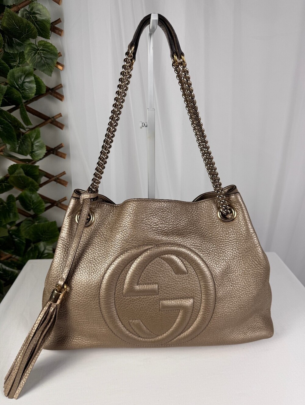 Gucci Soho Medium Metallic Champagne Gold Chain Shoulder Tote 308982